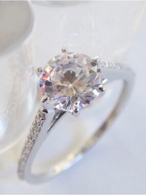 Vintage Solid Sterling Silver 925 NVC 6 CZ Engagement Ring VTG Avon Size 6